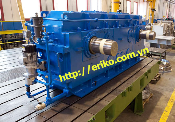 Ứng dụng của hộp giảm tốc cần trục trong công nghiệp